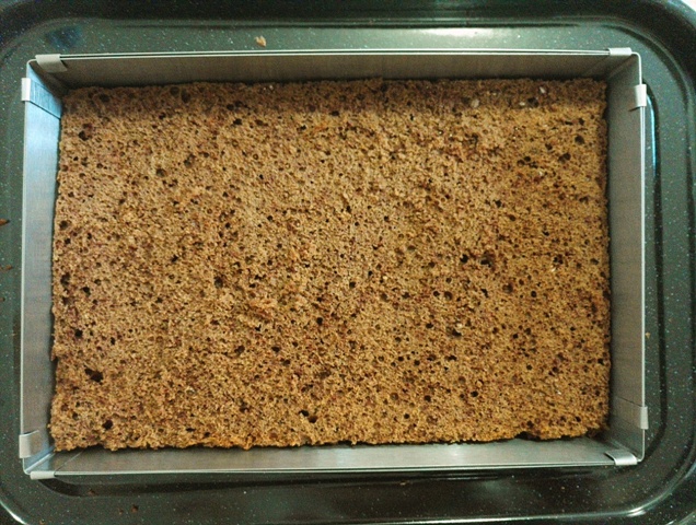 Prajitura cu mousse de banane si ganaj de ciocolata cu lapte