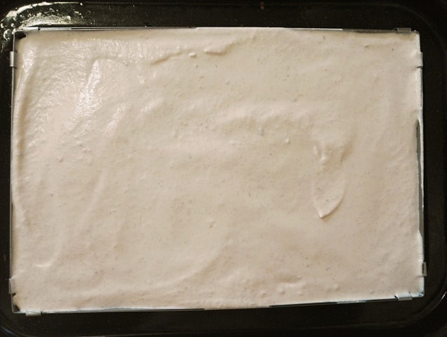 Prajitura cu mousse de banane si ganaj de ciocolata cu lapte