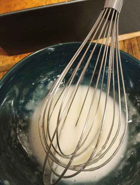 Chec pufos cu smantana si rahat